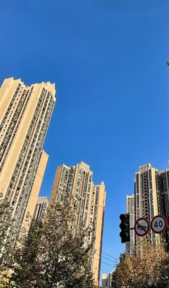 济南一共有10个区，2个县，这么多区域，买房应该怎么选？
我在济南卖房子快15年