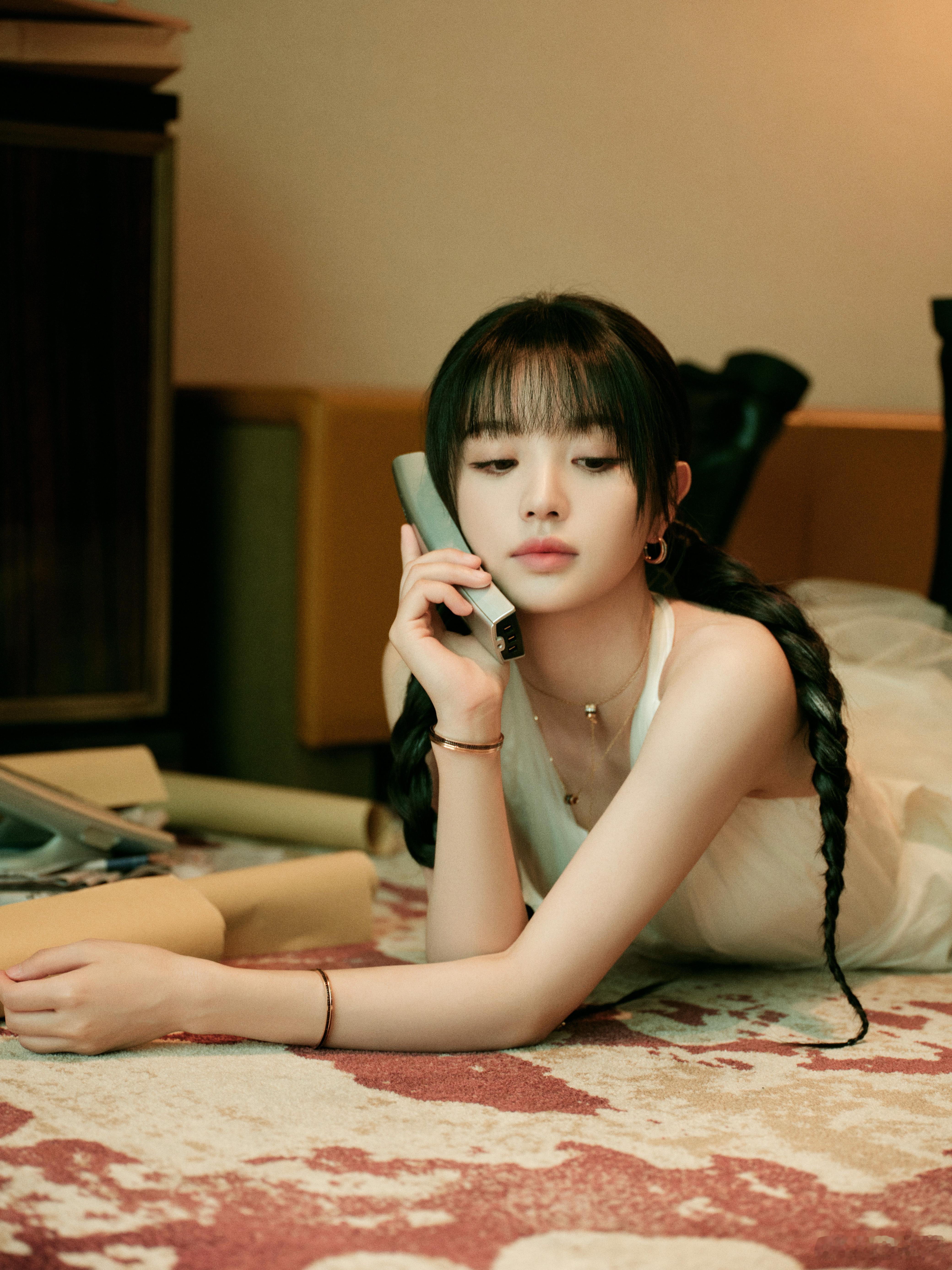 你好星期六全员打更人  ☎️  你好星期六  喂喂喂，晚上见啊~ 