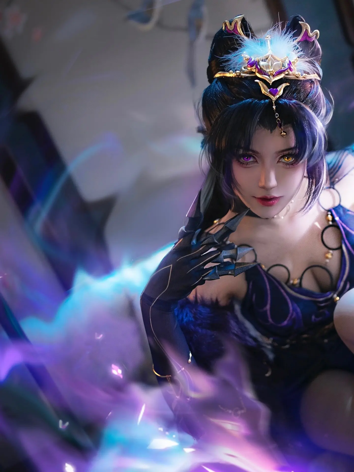 我对摄影说：光压暗，我要开始加特效了。