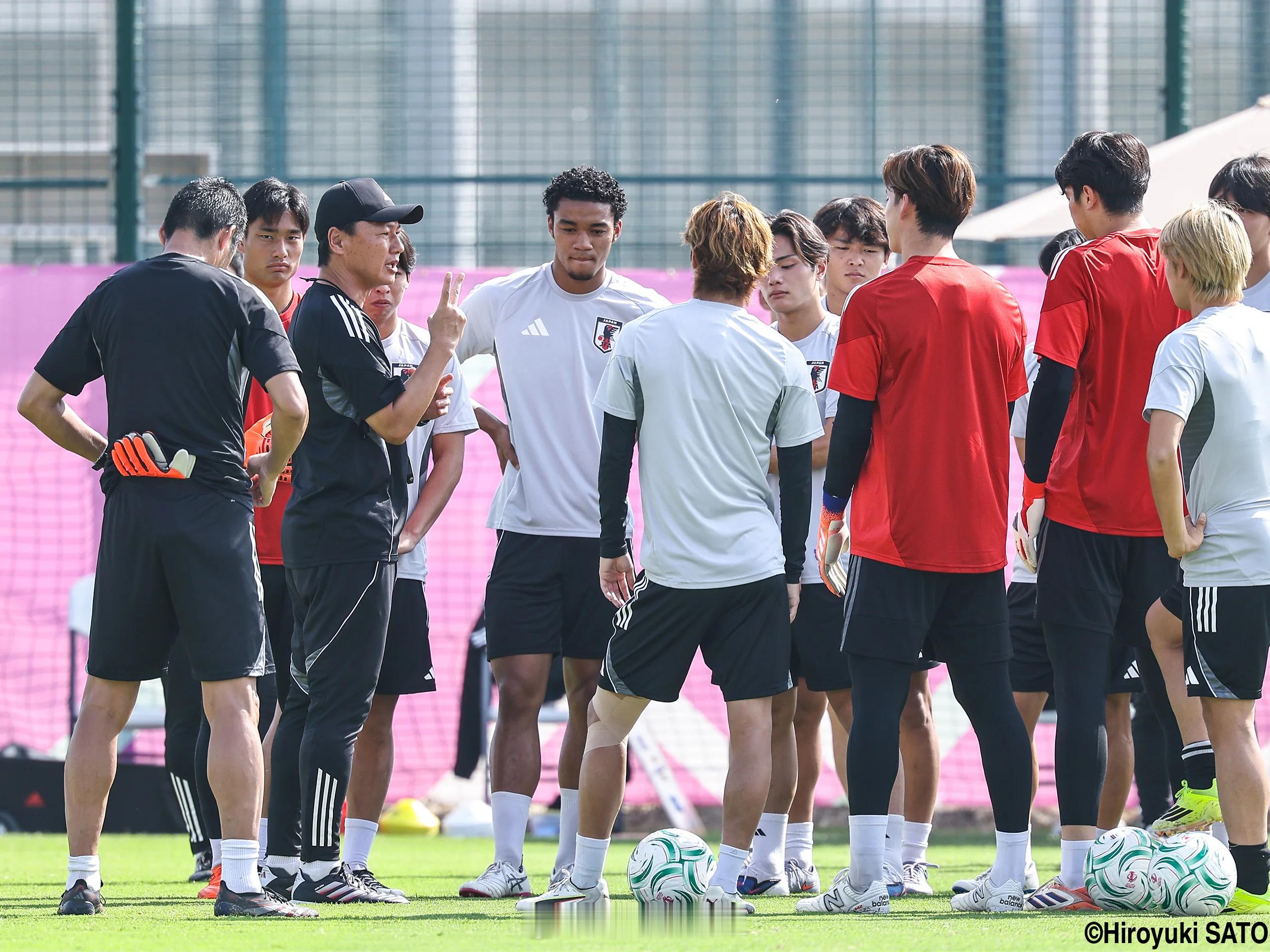 u23国足vs日本u23 日本苦练1小时，对媒体开放仅15分钟，大岩剛怕了，怕被