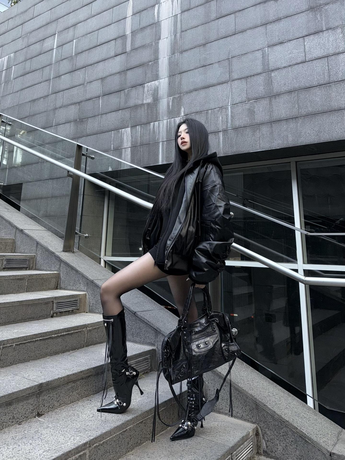 你以为是跨年没人约你？实际上是你每天都没人约只是刚好那天是跨年而已