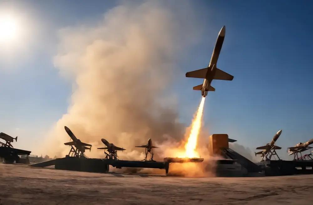 当地时间3月11日，伊朗总统佩希齐杨在社交平台上发文:“提出结束当前由美以挑起战