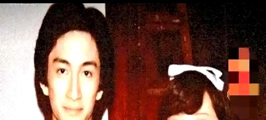 当年拍三级片，剧本都没看完就被拉去“脱”，吴启华就这样被贴上艳星标签。

现在？