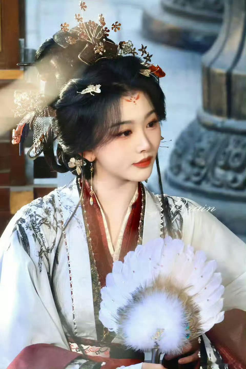 孔雪儿公主造型所有人～来感受一下昭阳公主的权威～孔雪儿
