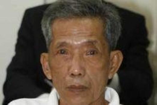 斯文外表藏魔鬼心肠！数学老师变身狱长，万人屠康克由的罪恶终局
 
康克由（Kha