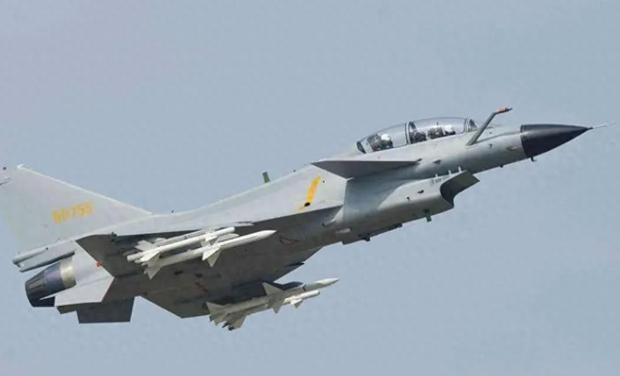 近日，西方媒体频频渲染解放军战机“七天未现身”，试图推测背后动机，给区域局势加码