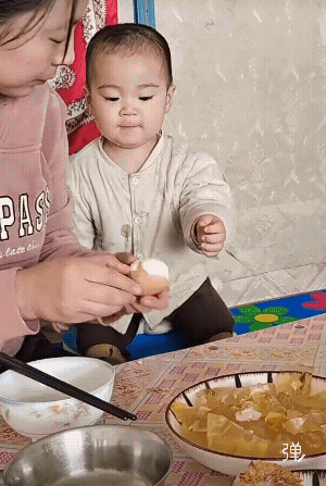 出其不意，攻其不备，声东击西，防不胜防，这孩子有出息，将来必成大器，好好培养，往
