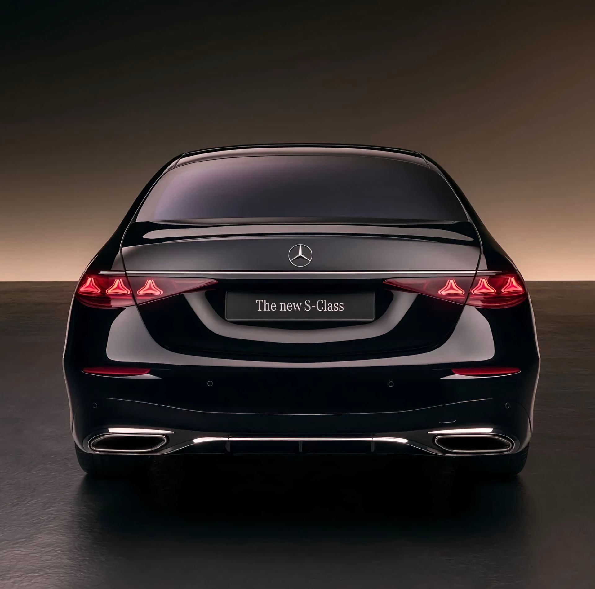 奔驰新S级气场回来了，E级车主也开心了