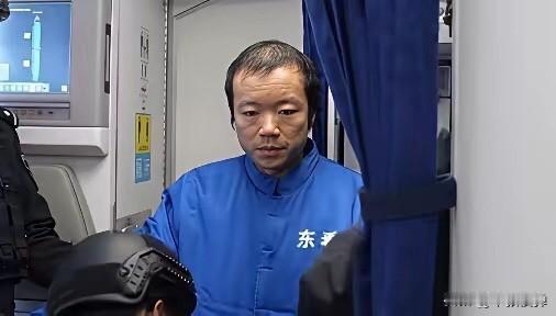 美军在马杜罗接见外宾后几小时发动袭击抓捕马杜罗，陈志集团祸害无数人赃款几百亿美金