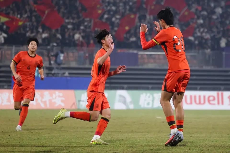 U17亚洲杯预选赛中国男足三场比赛轰出30球零失球记录让历史改写，4-0赢巴林、