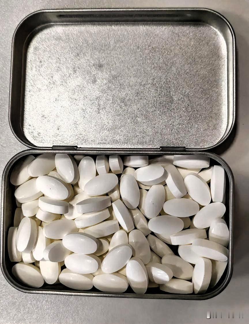 我是三十三年的老烟枪了，这两天没怎么发文，也没怎么互动了。我要争取做一个好男人，