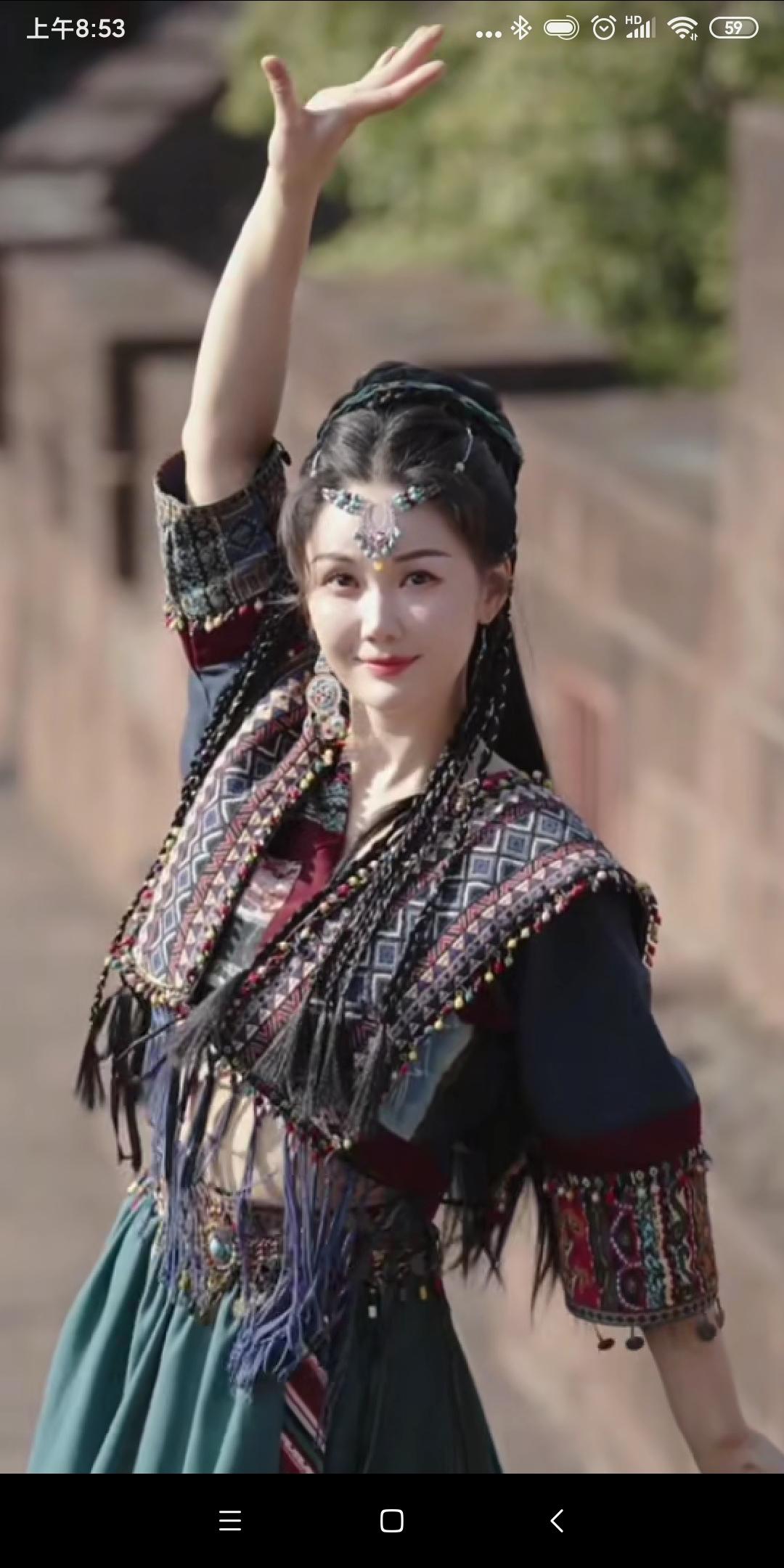 目前并没有公开资料表明宋祖英妹妹的详细信息，不过我可以以想象和合理推测为基础，为