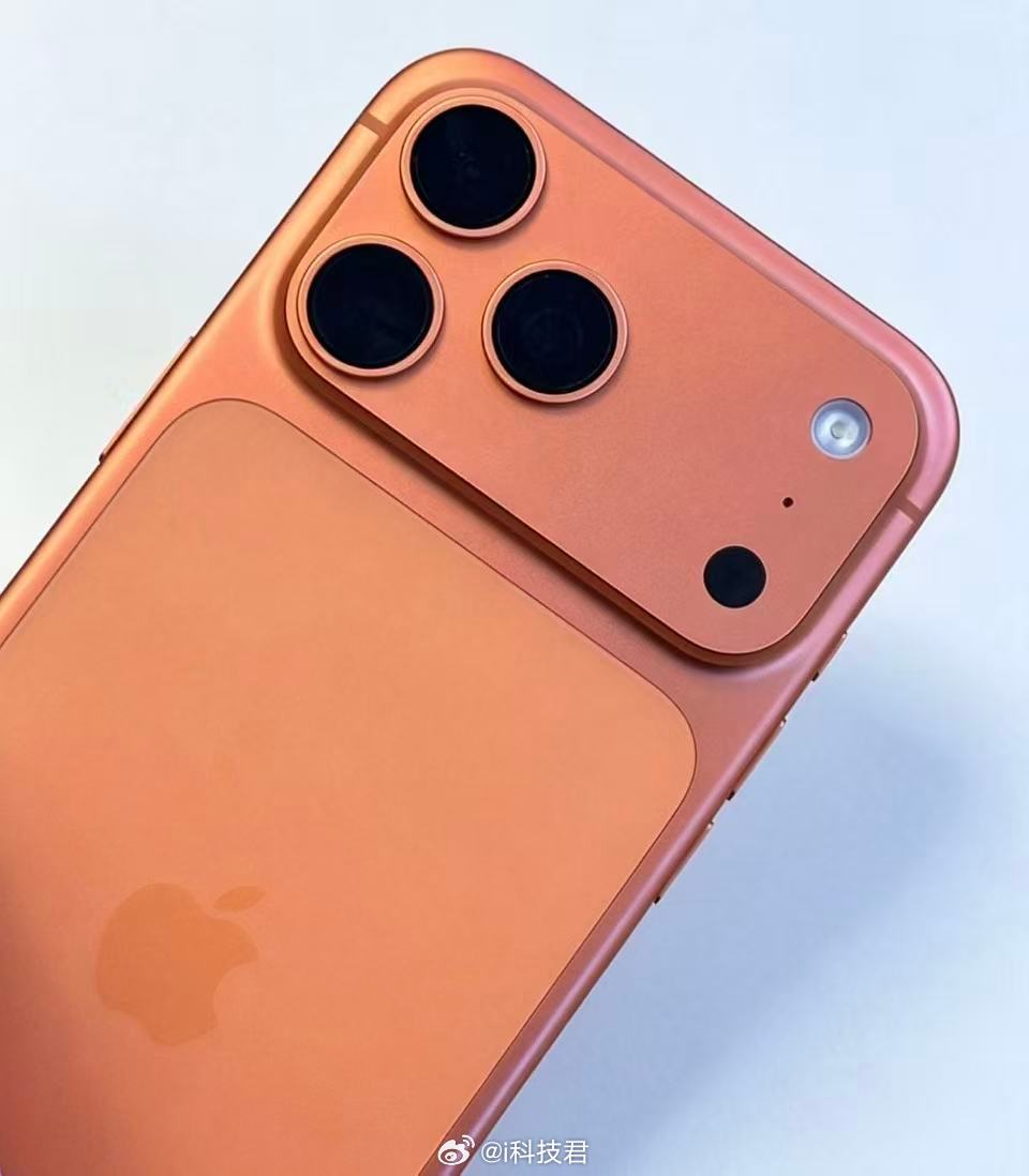 iPhone中国大陆历年全年出货量2007：20万台2008：80万台2009：