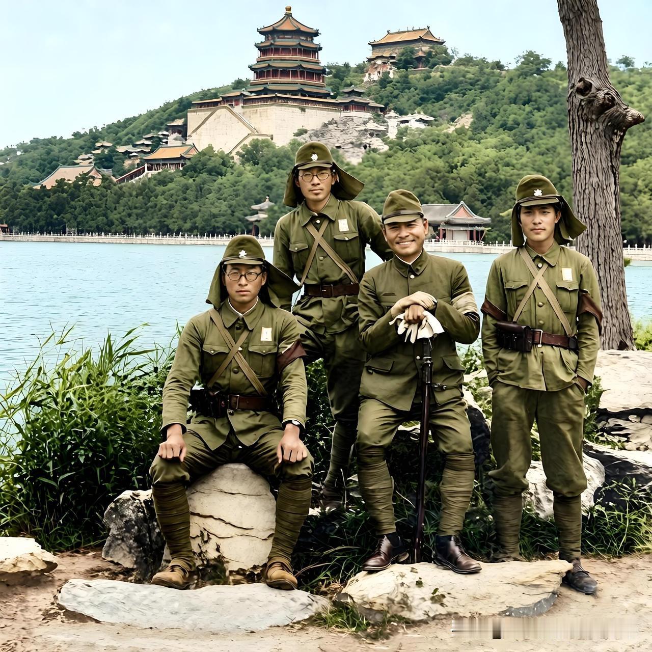 1937年北平沦陷！日军闯入颐和园合影，满是傲慢与屈辱
 
1937年，山河沦陷