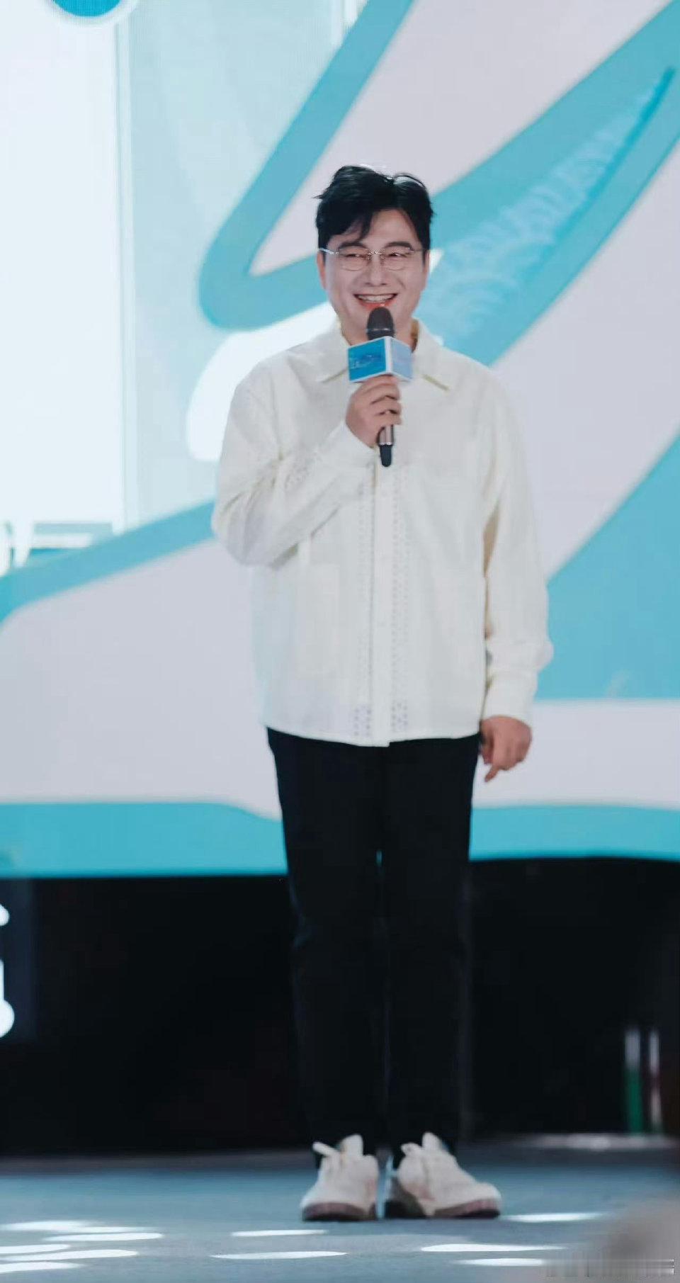 顺子老师我的声音是黄色的笑到崩溃名场面！被问声音是什么颜色，顺子脱口而出黄色，下