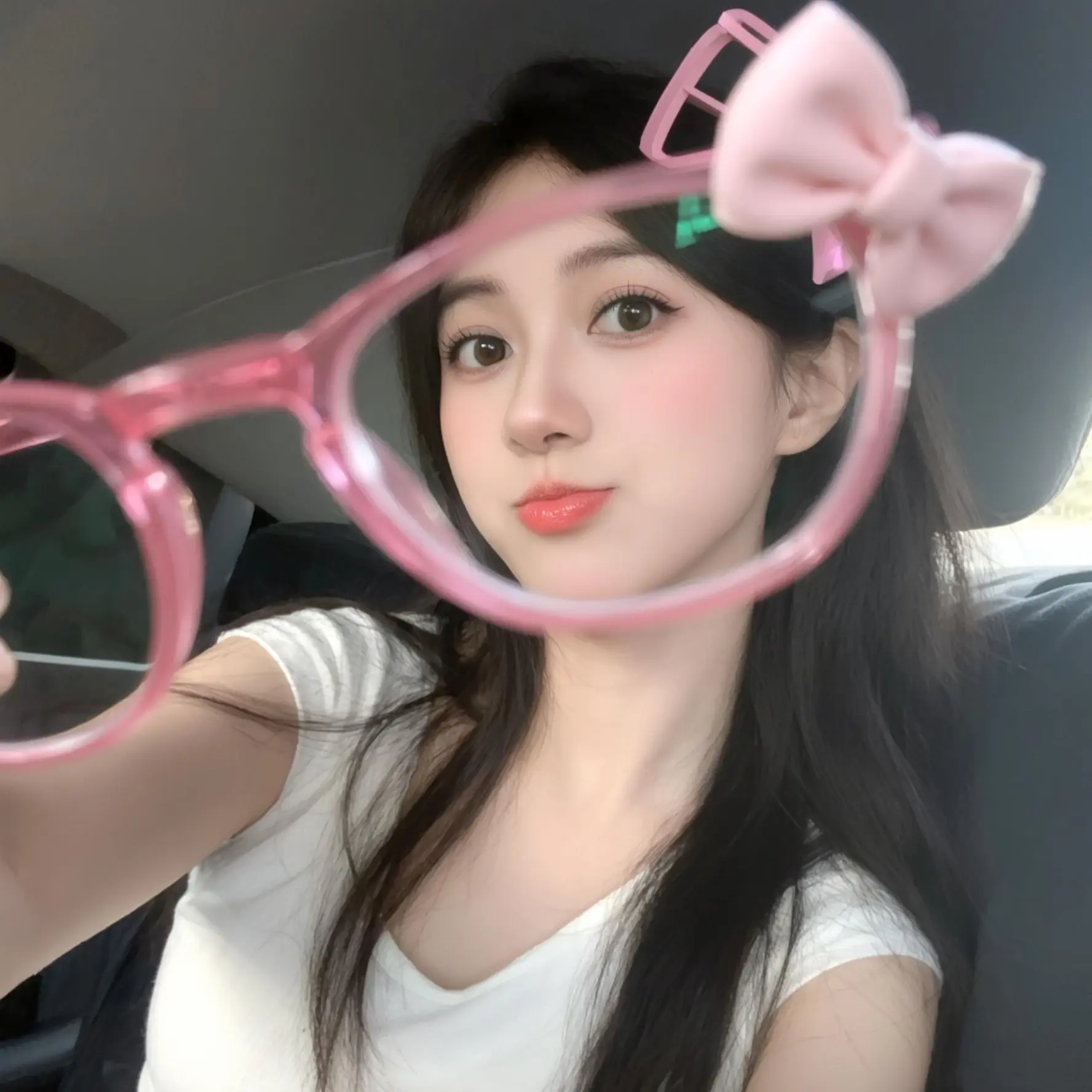 这个世界上漂亮的女孩太多了 所以你不用太漂亮 只要快乐就好