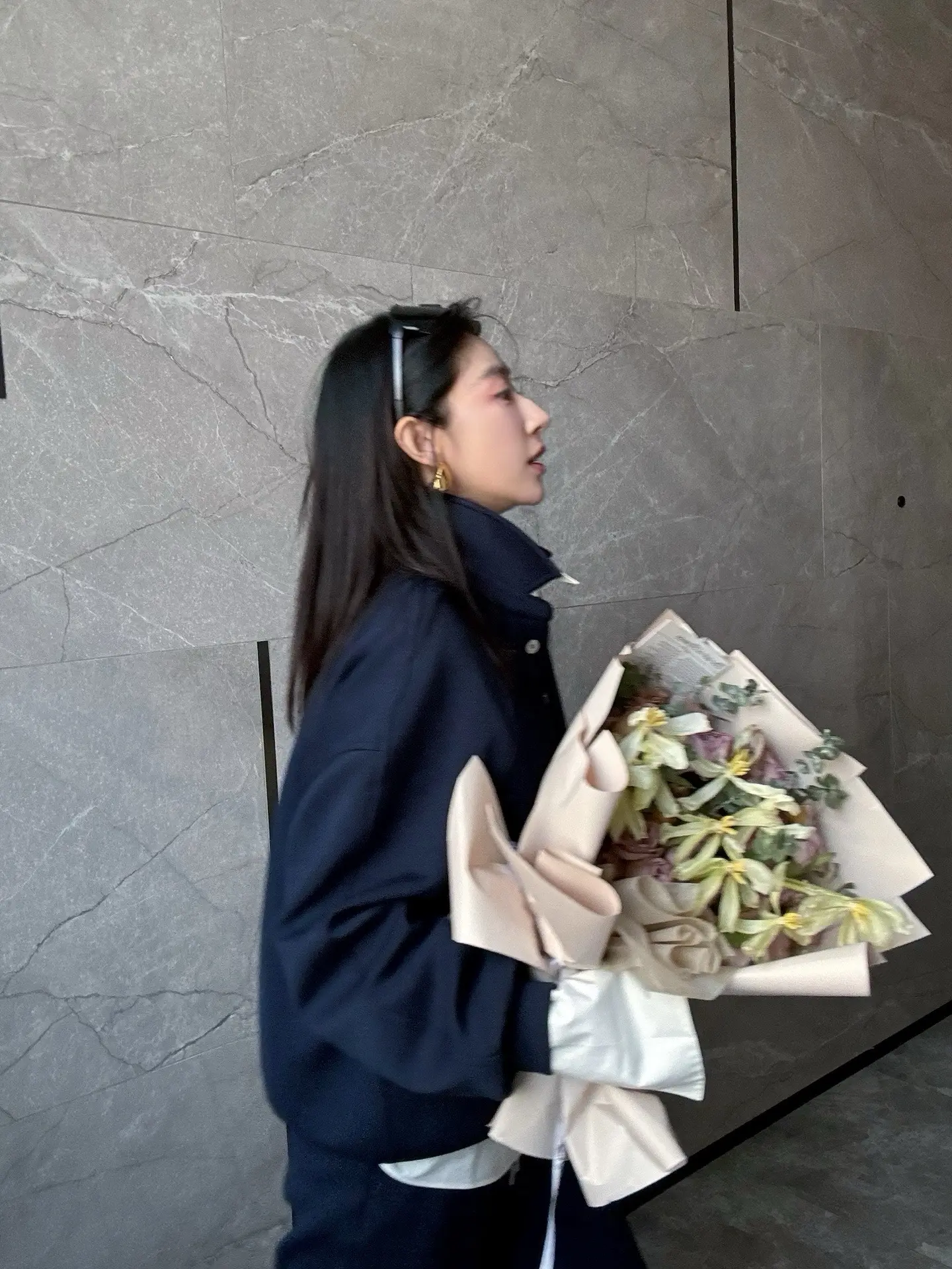 爱是你来我往相互持平。