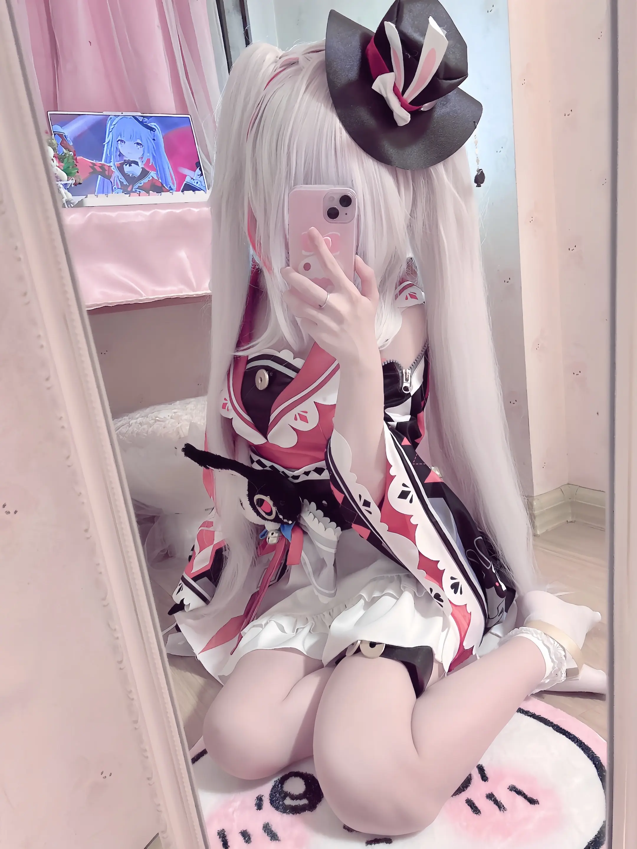火花花的笑真的好甜៷>ᴗ<៷。