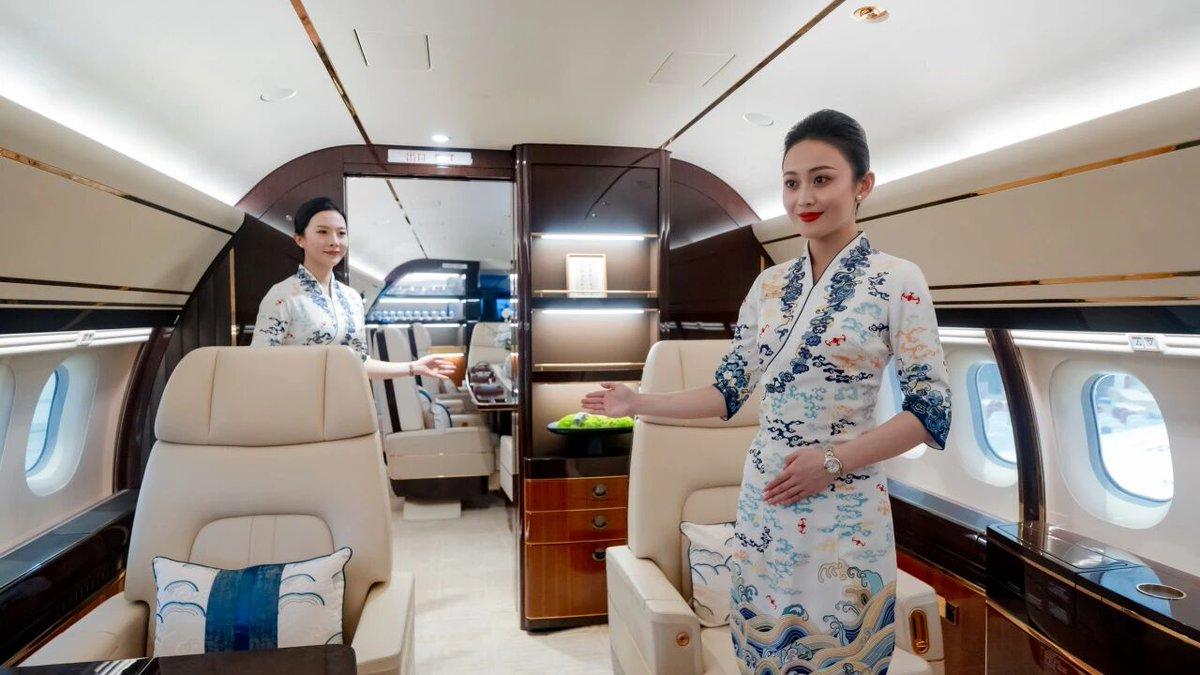 以前公务机是国外品牌的天下，现在国产C909也杀进来了。

首架国产C909公务