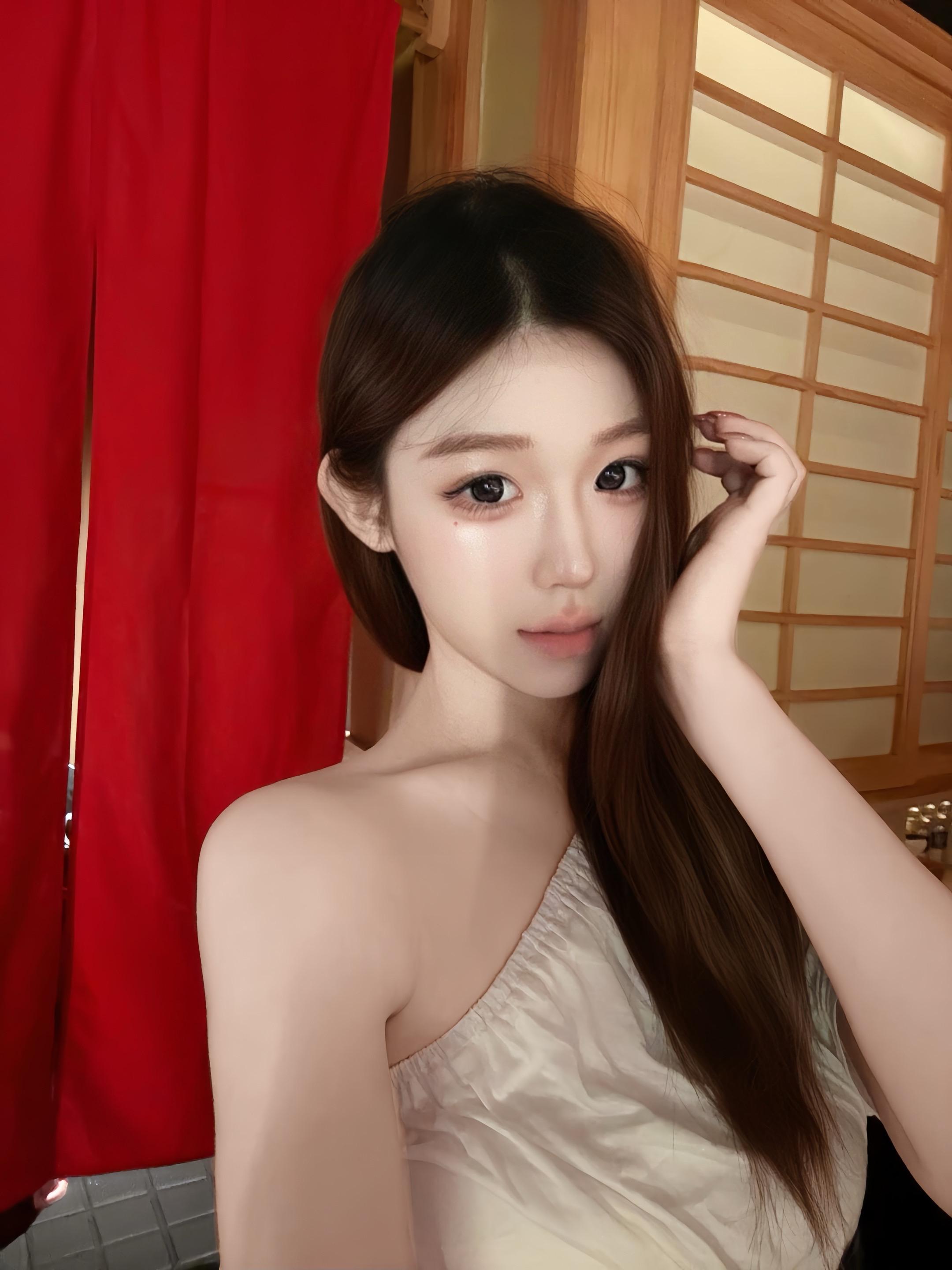 没有脾气和性格的女人 就像一朵没有味道的塑料花