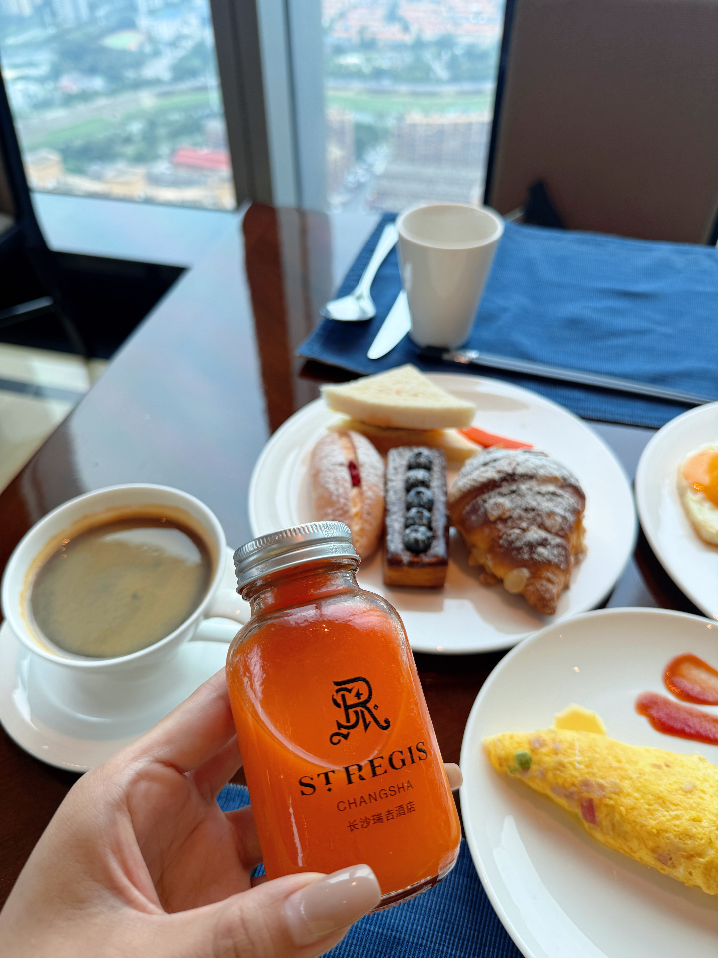 愿我们拥有解决问题的能力，也拥有接受无法控制之事的智慧。 ☕️ 