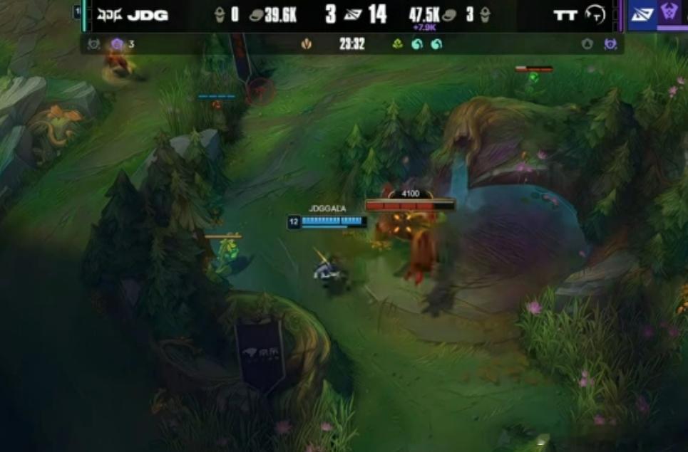 TT以下克上JDG本质玲珑塔！gala粉丝还笑elk涅槃  让他来打骑士之路说不