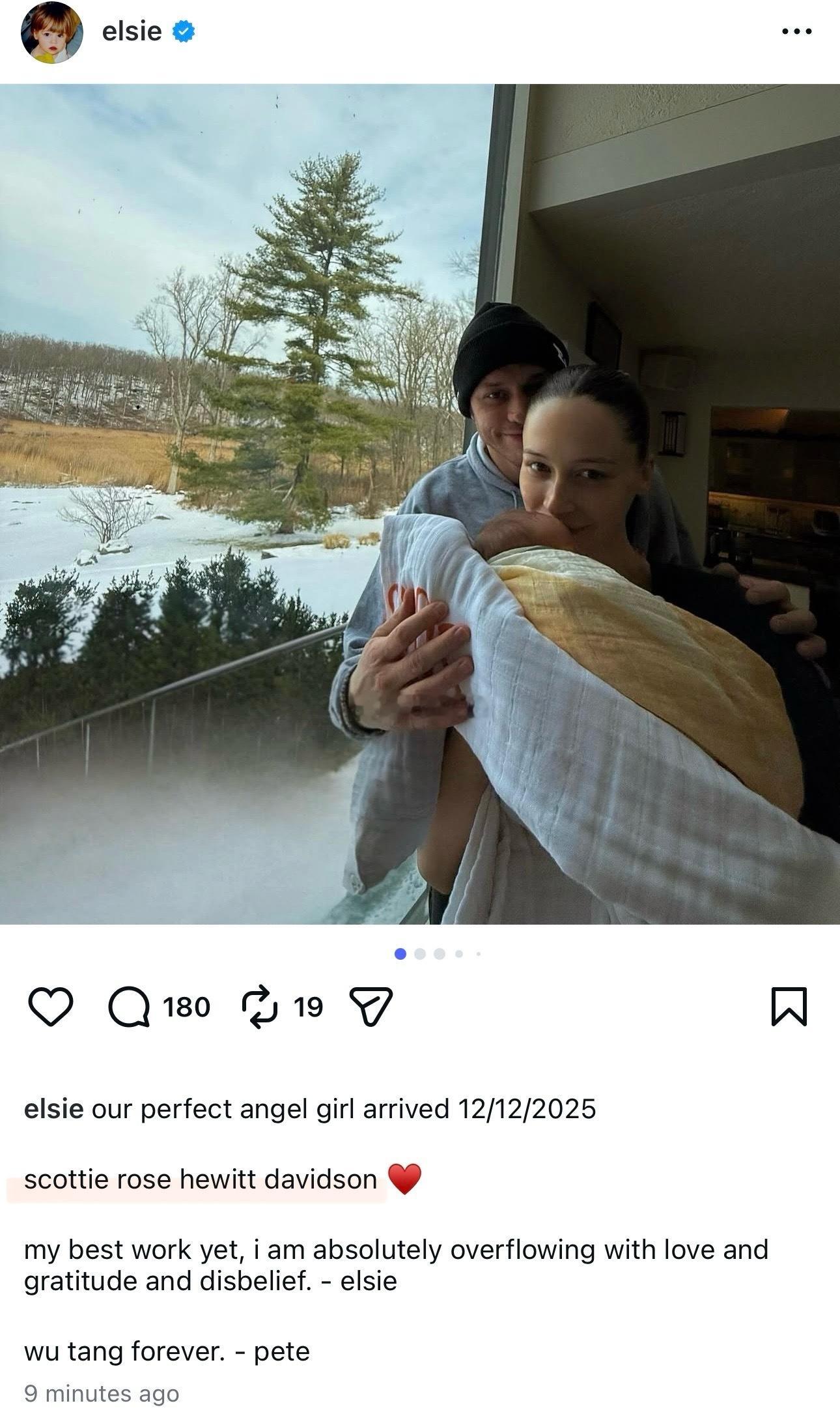 Pete Davidson当爹了‼️女友Elsie Hewitt生了👇 