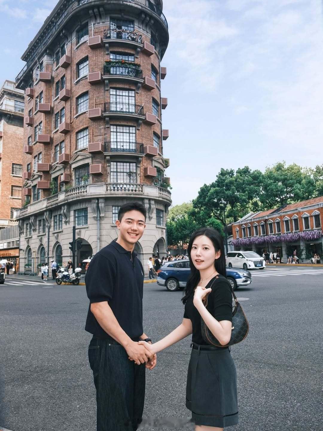 民和弟和女友的夏天休假热点现场 ​​​