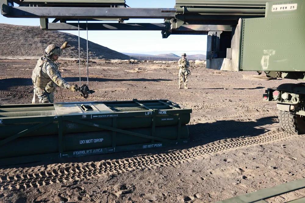 对付“海马斯”成为对付美军的首要难题。
2025年11月2日，美军第25步兵师炮