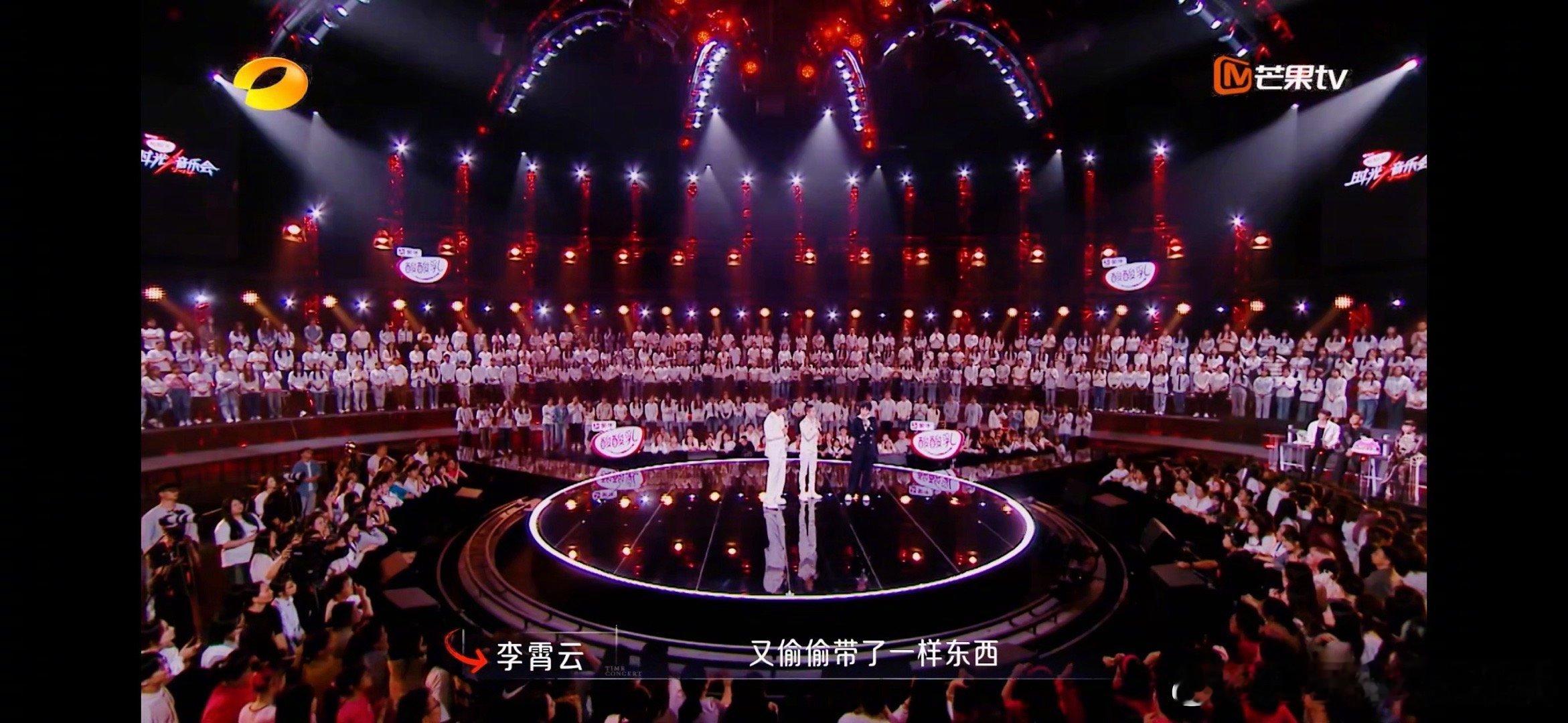 蒋一侨来自爸爸的底气  泪目了！李霄云带来一份特殊的礼物，是蒋一侨爸爸的信，上面