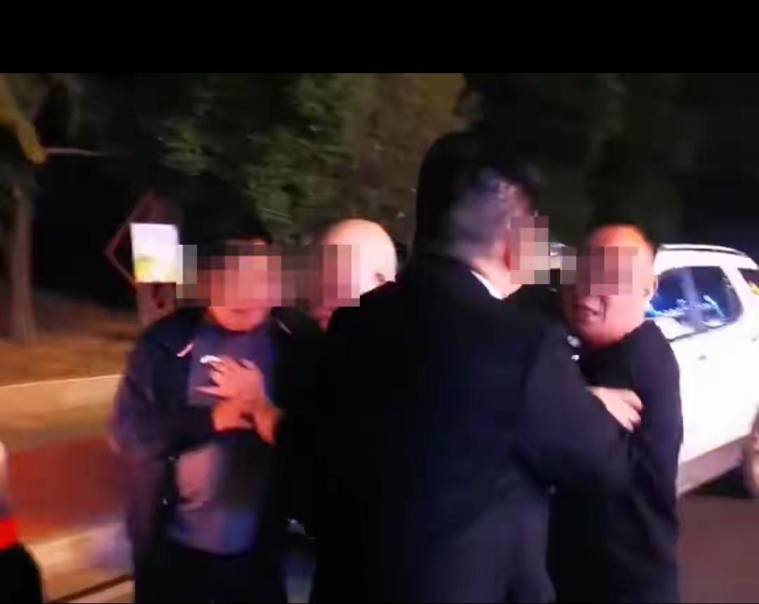 残疾不是“横行霸道”的免罪金牌！上海这位阿姨连续4次故意撞坏新车，真把公共规则当