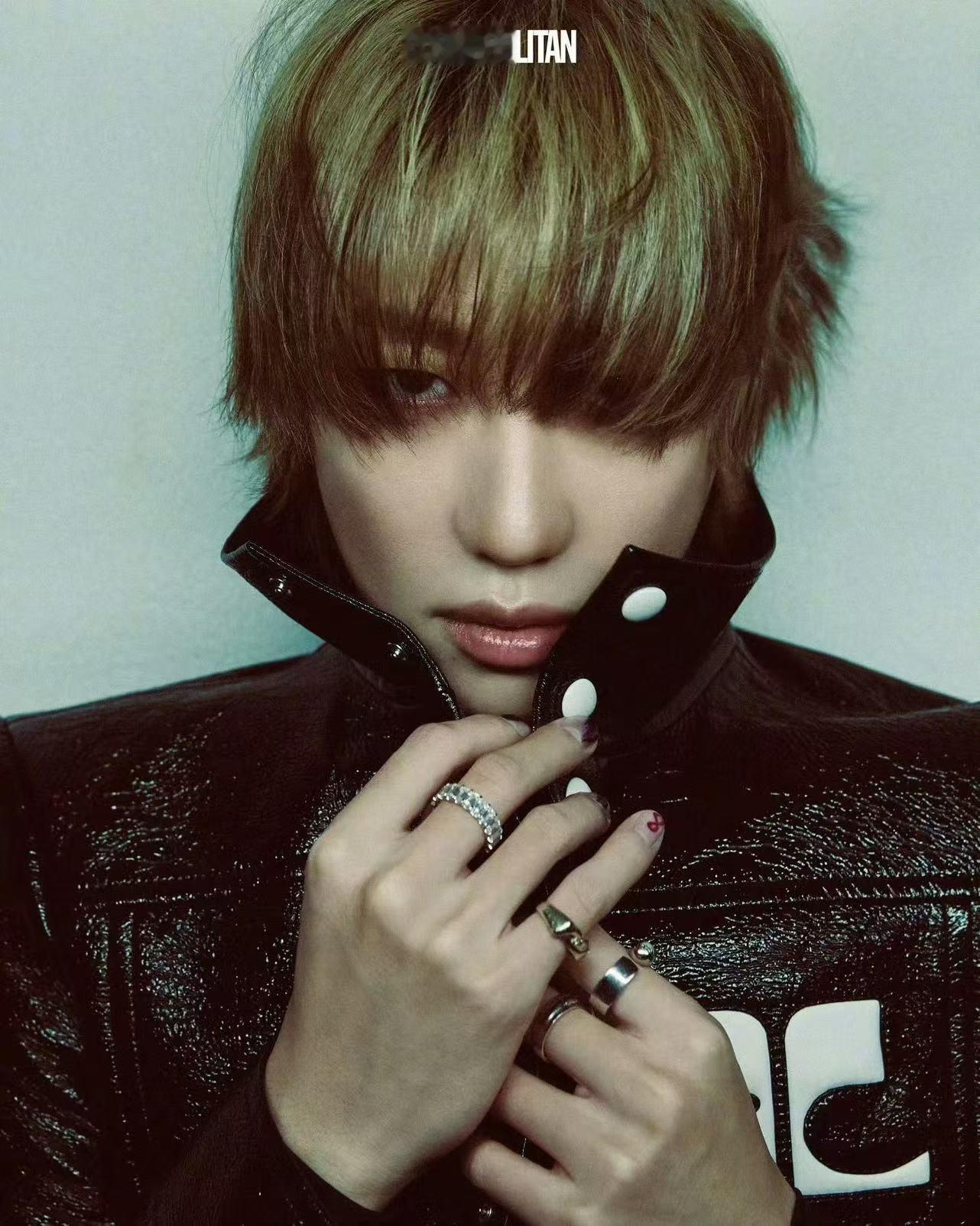 #徐明浩单人登封韩版COSMO# 徐明浩单人韩版COSMO 11月刊画报，这组照