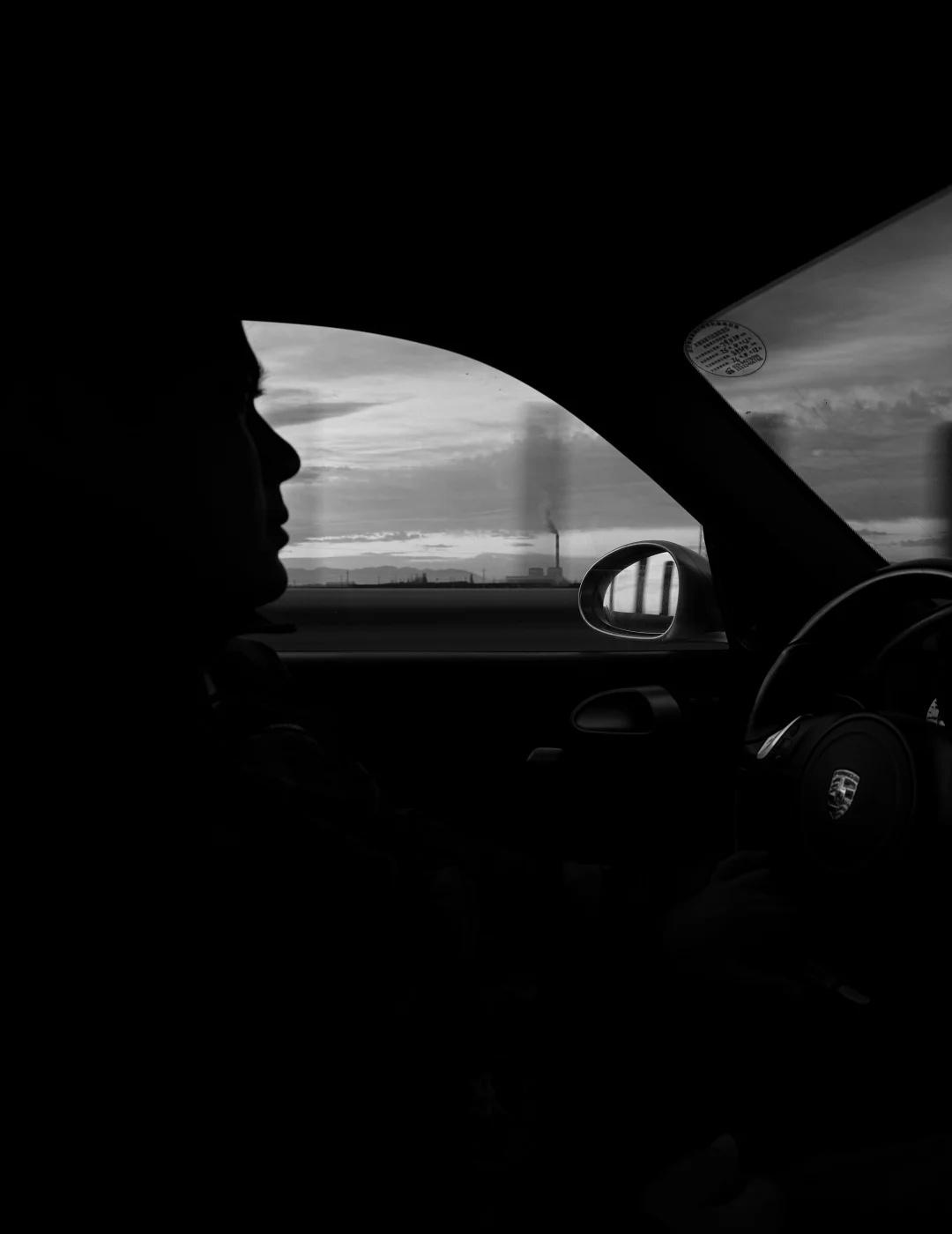 朝西边走两步【997.2】
从山西太原到阿克塞，从夜幕再到日落
2000km
日