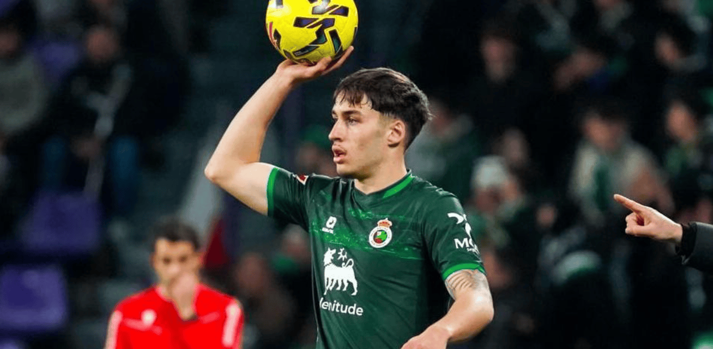 世体：巴萨持续关注桑坦德竞技后卫豪尔赫-萨利纳斯