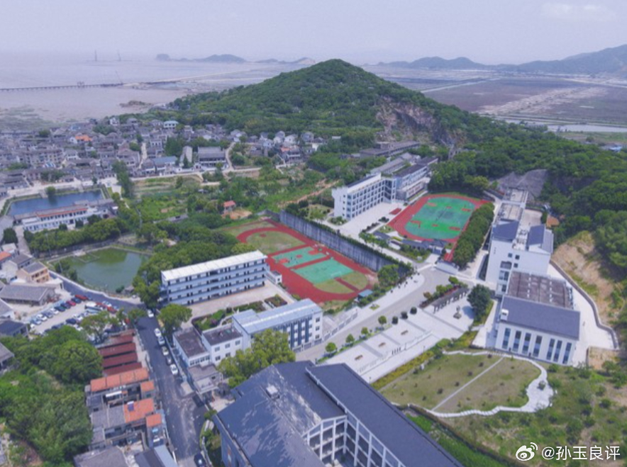 【为嵊泗取消“中考选拔”叫好，孙玉良：向实现12年义务教育迈进】浙江舟山嵊泗县这