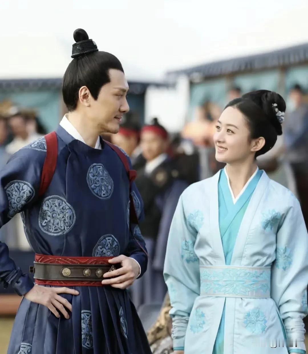明兰这么的冰雪聪明，长得也是貌美如花，但盛宏为什么不喜欢这个女儿。

我个人觉得