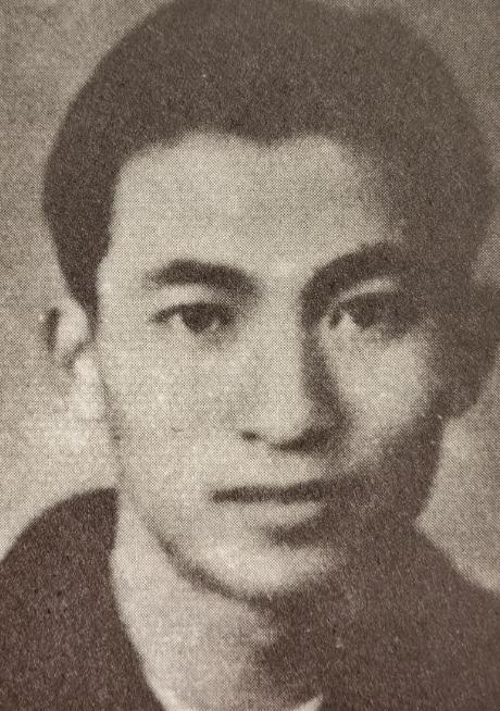 1949年，重庆解放前一天，一位红色特工身中27枪，壮烈牺牲，不久，他新婚4个月