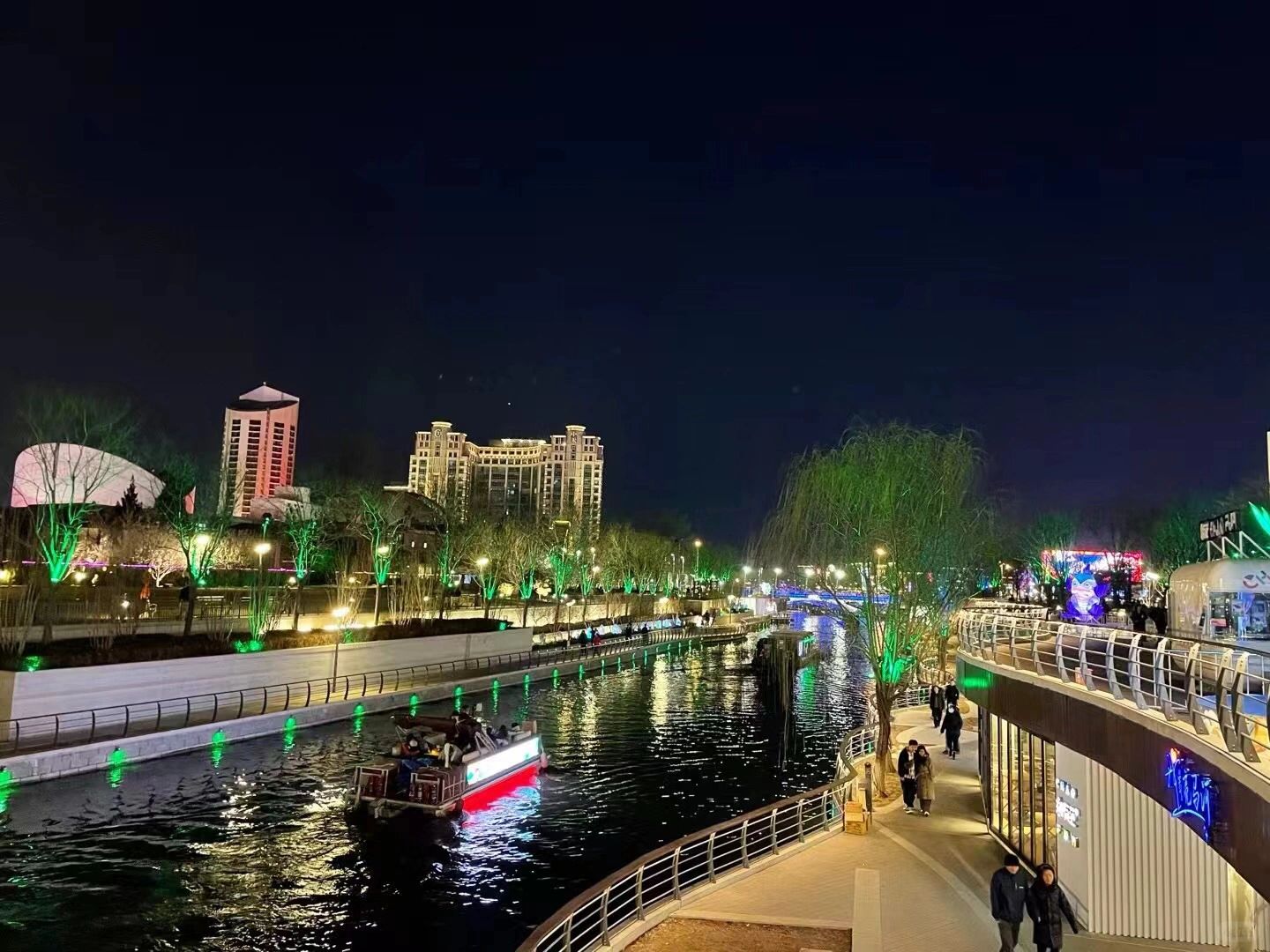 如果你想做数据分析师，就不能只学数据分析