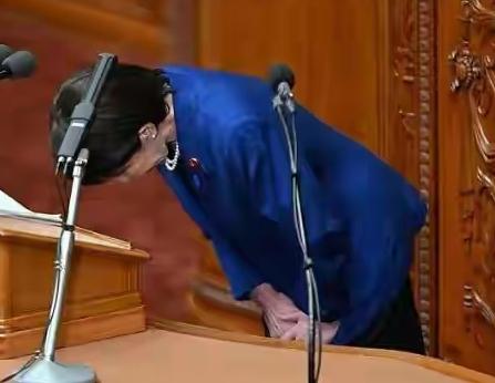 对高市早苗放狠话无济于事，唯有行动方能令其屈服。其一，率先收回钓鱼岛，引其出动，