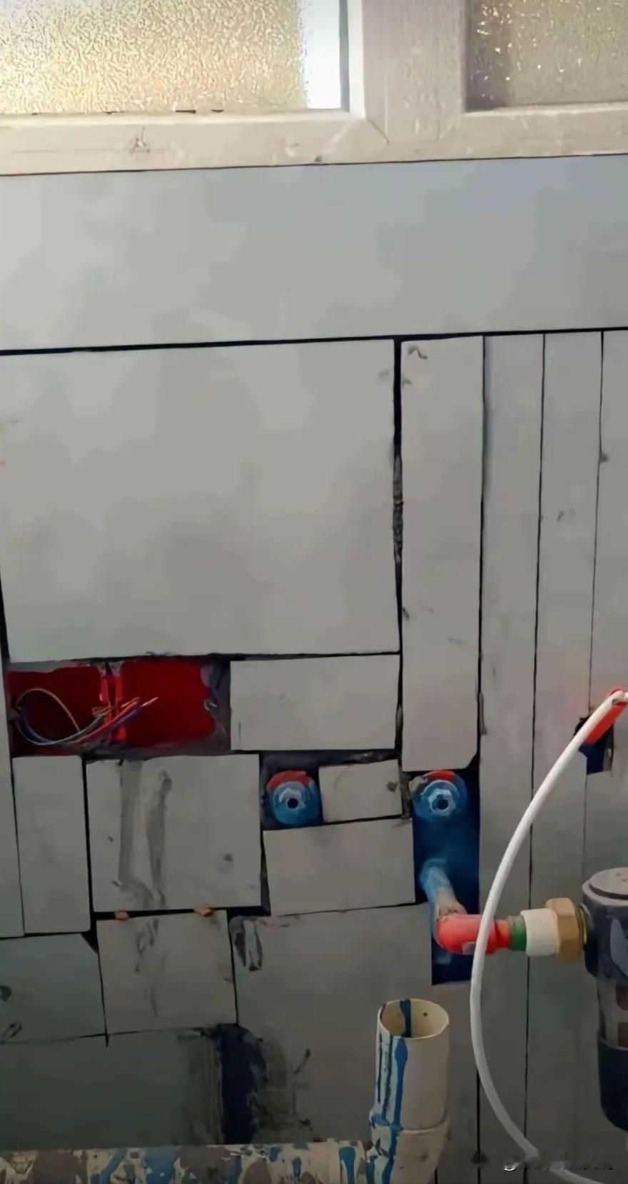 救命🆘！刷到网友分享的奇葩装修，我笑到直不起腰，真的没眼看啊家人们！
本来装修