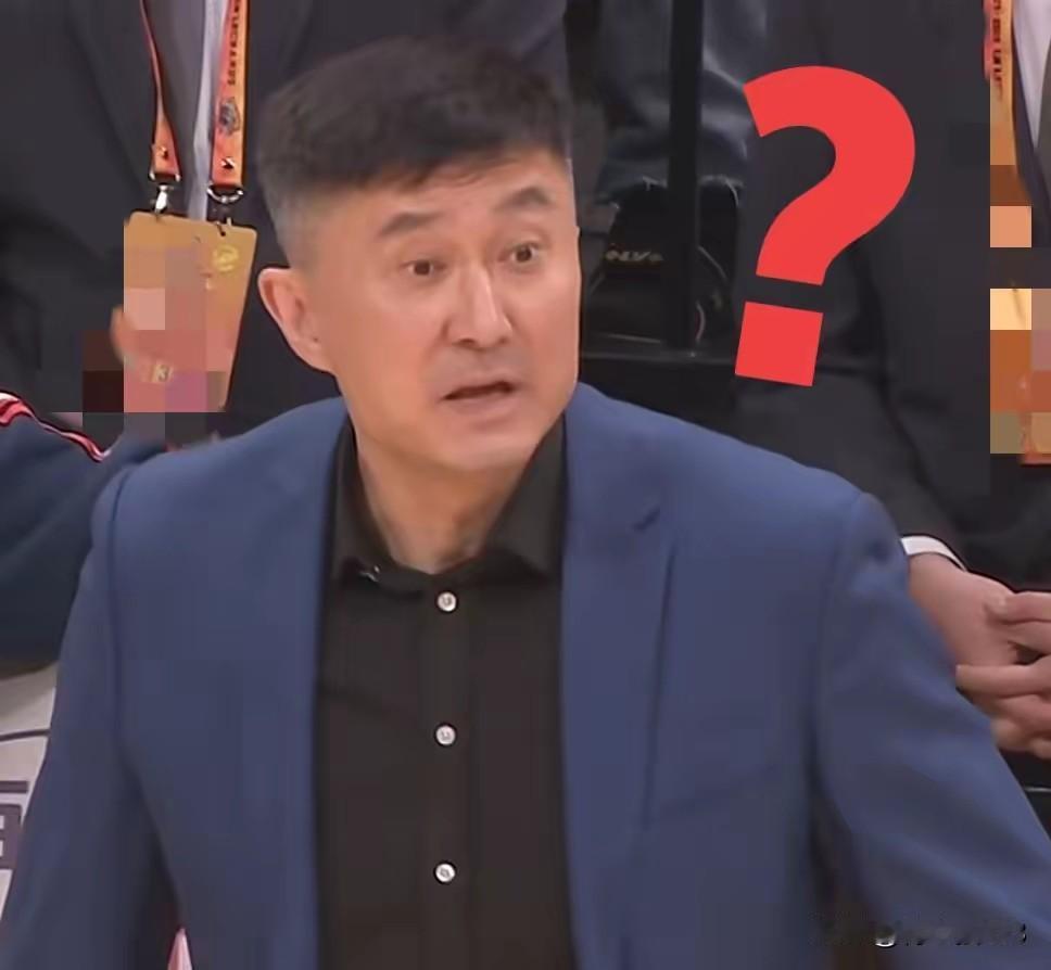 冬日生活打卡季姜伟泽这是什么打法，难道没走步吗？怎么裁判也选择了视而不见。姜伟泽