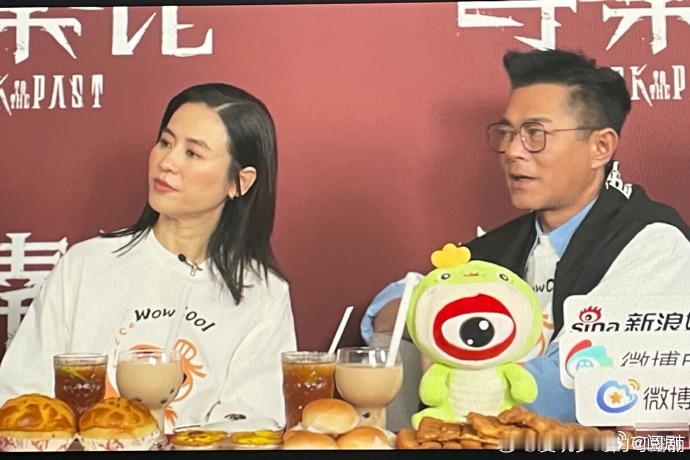 古天乐又讨宣萱打了 《寻秦记》直播名场面+1！宣萱说和古天乐拍对手戏总忍不住笑，
