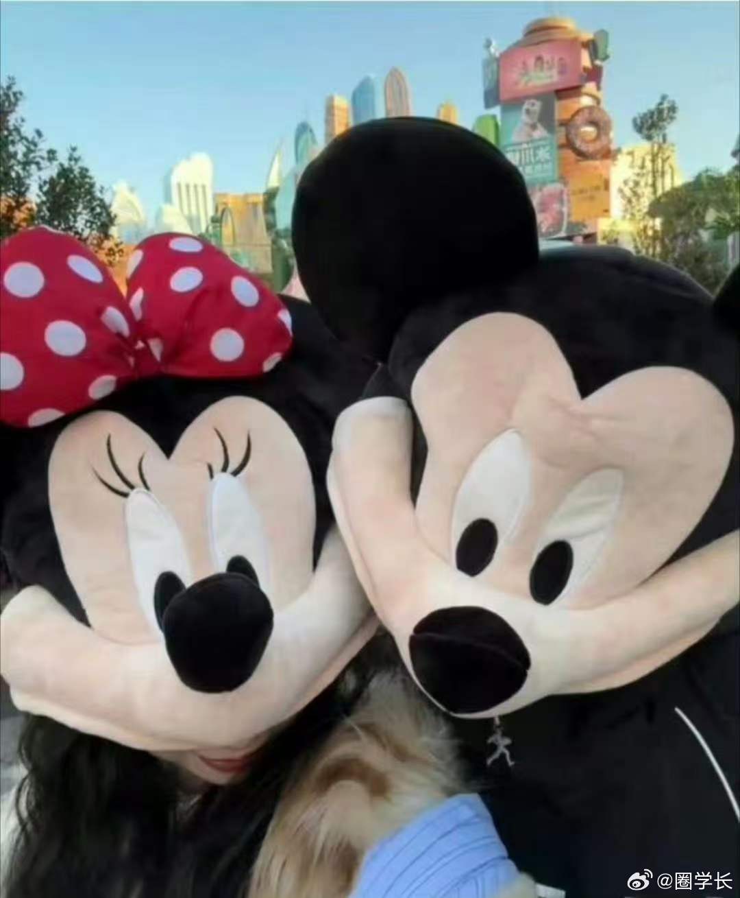 刘阳 阿沁恭喜恭喜！从当年遭遇背叛、勇敢抽身的阿沁，到如今从容幸福、大方官宣的阿