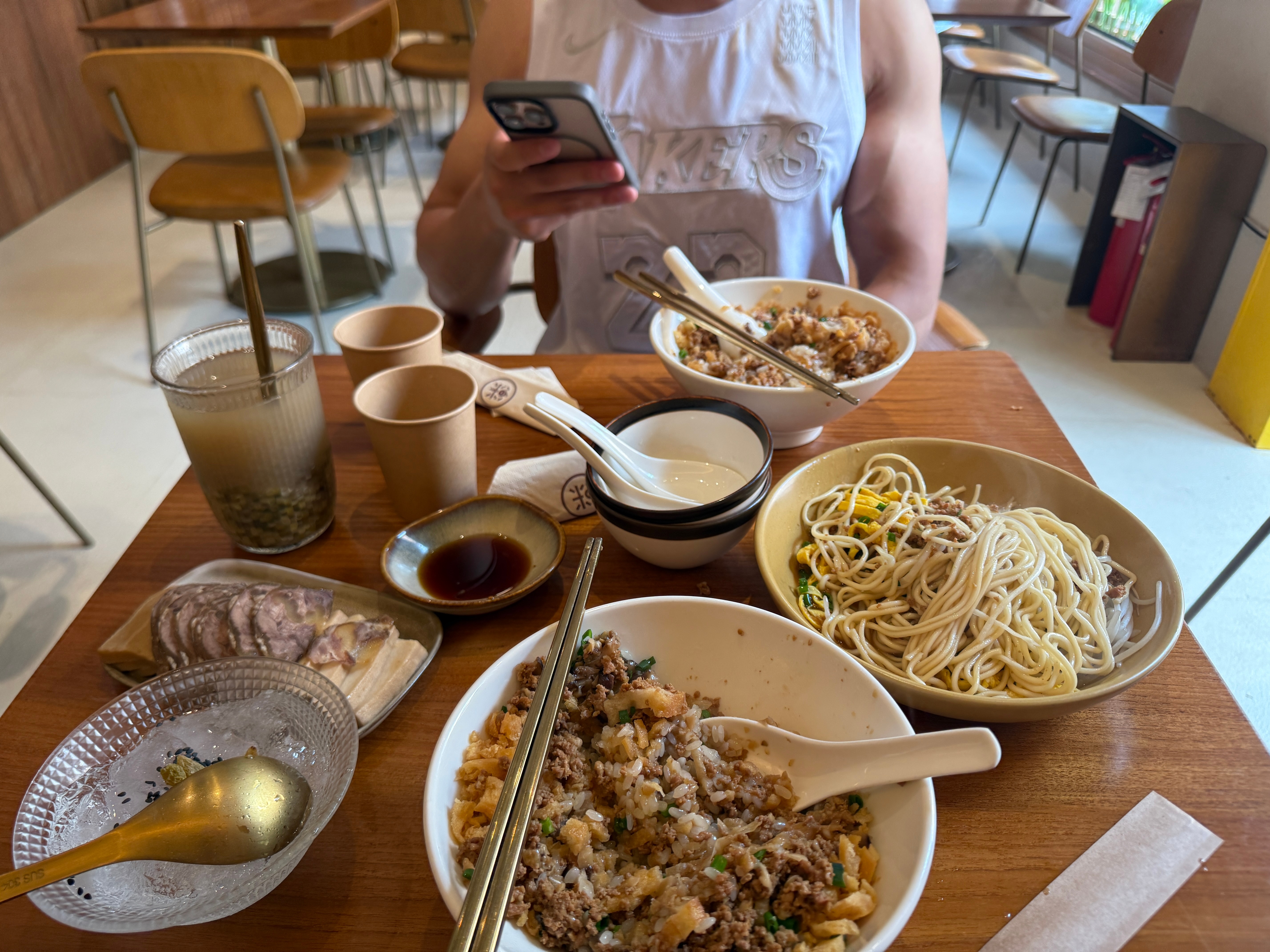 在上海吃过最正宗的糯米饭 每天睡醒都想虎了吧唧的吃一顿 上海·过乐喜