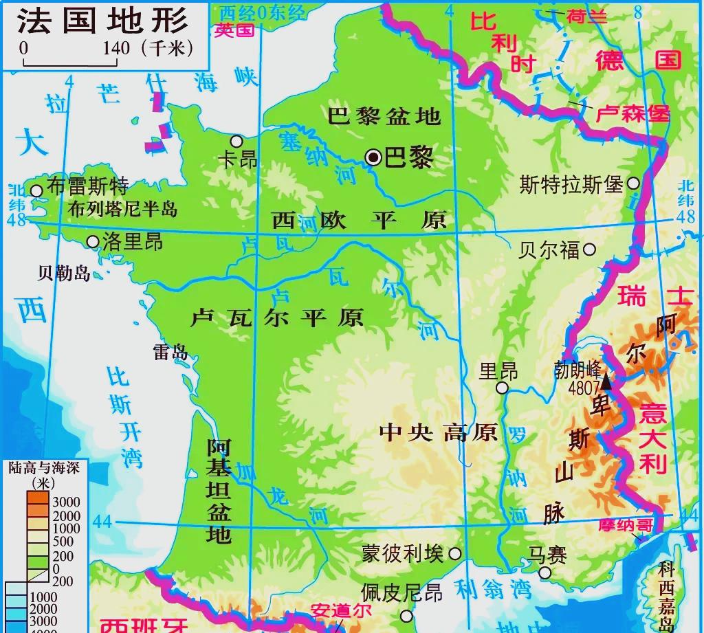 塞纳河

塞纳河全长780公里，流域面积近8万平方公里，自东南向西北流入英吉利海