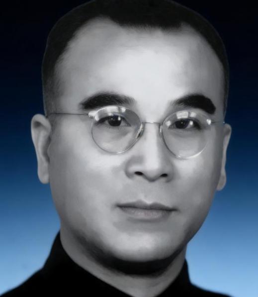 1975年，一个在监狱里关了12年的老头被特赦出狱。没人记得，26年前，他从国民