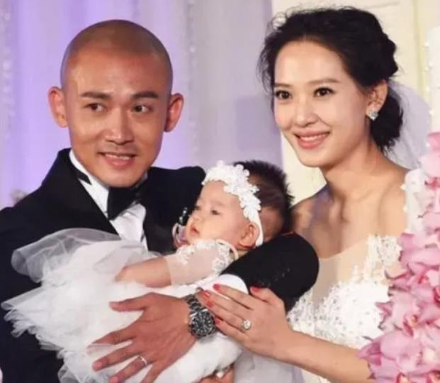 2008年，沈傲君与聂远同居6年后，迟迟不见聂远求婚，沈傲君主动出击没想到聂远说