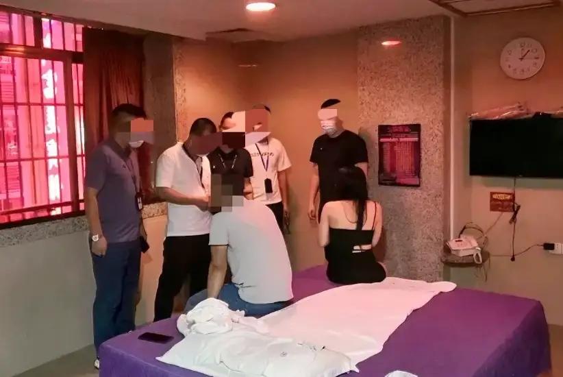 辽宁辽阳，一场普通的洗浴放松，却意外引发了一场法律与人性的大考。男子酒后在洗浴中