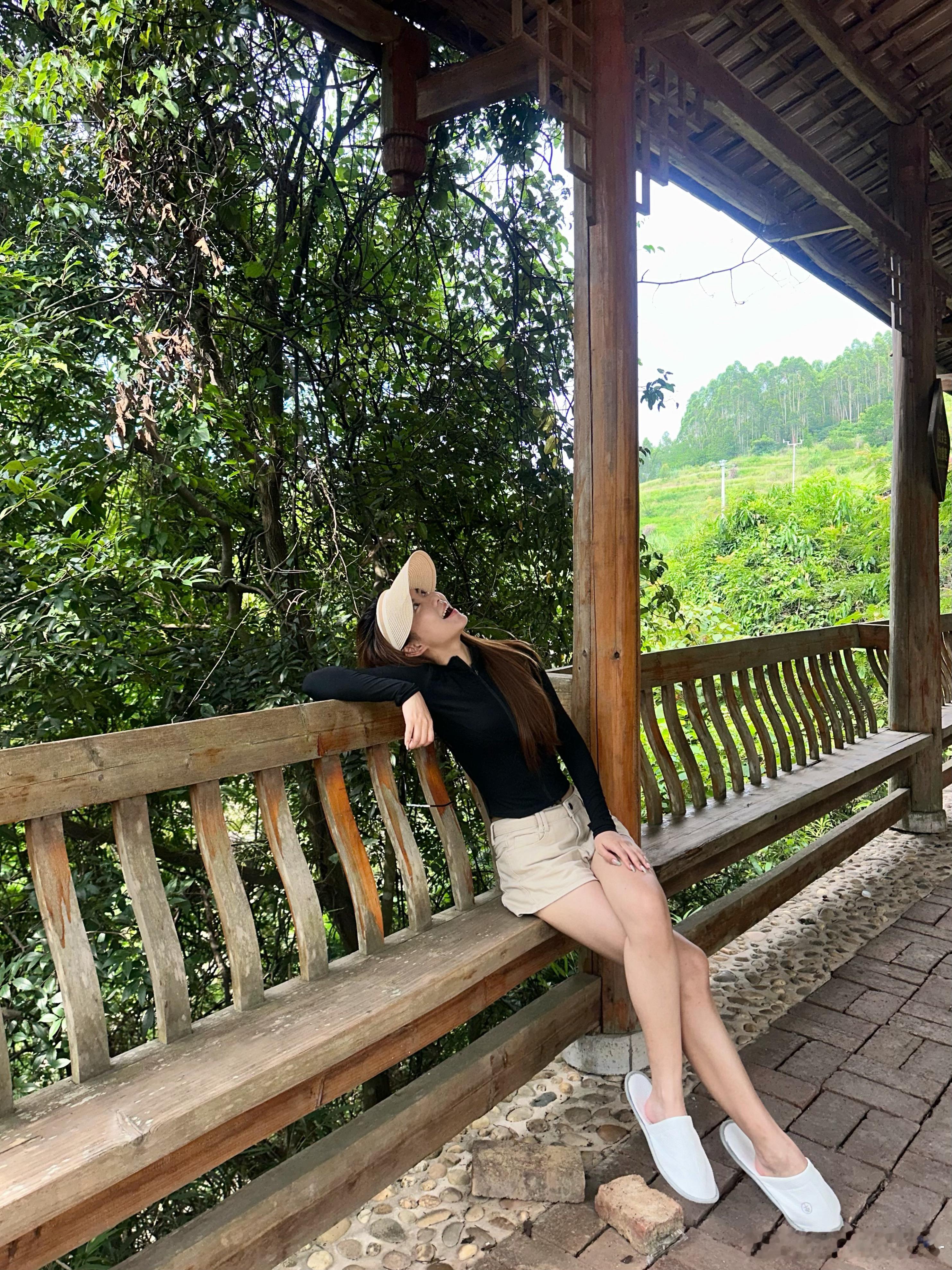 霜霜乱七八糟ootd 这种天气敢出户外，我妈都说真是佩服我们[二哈]  ​​​