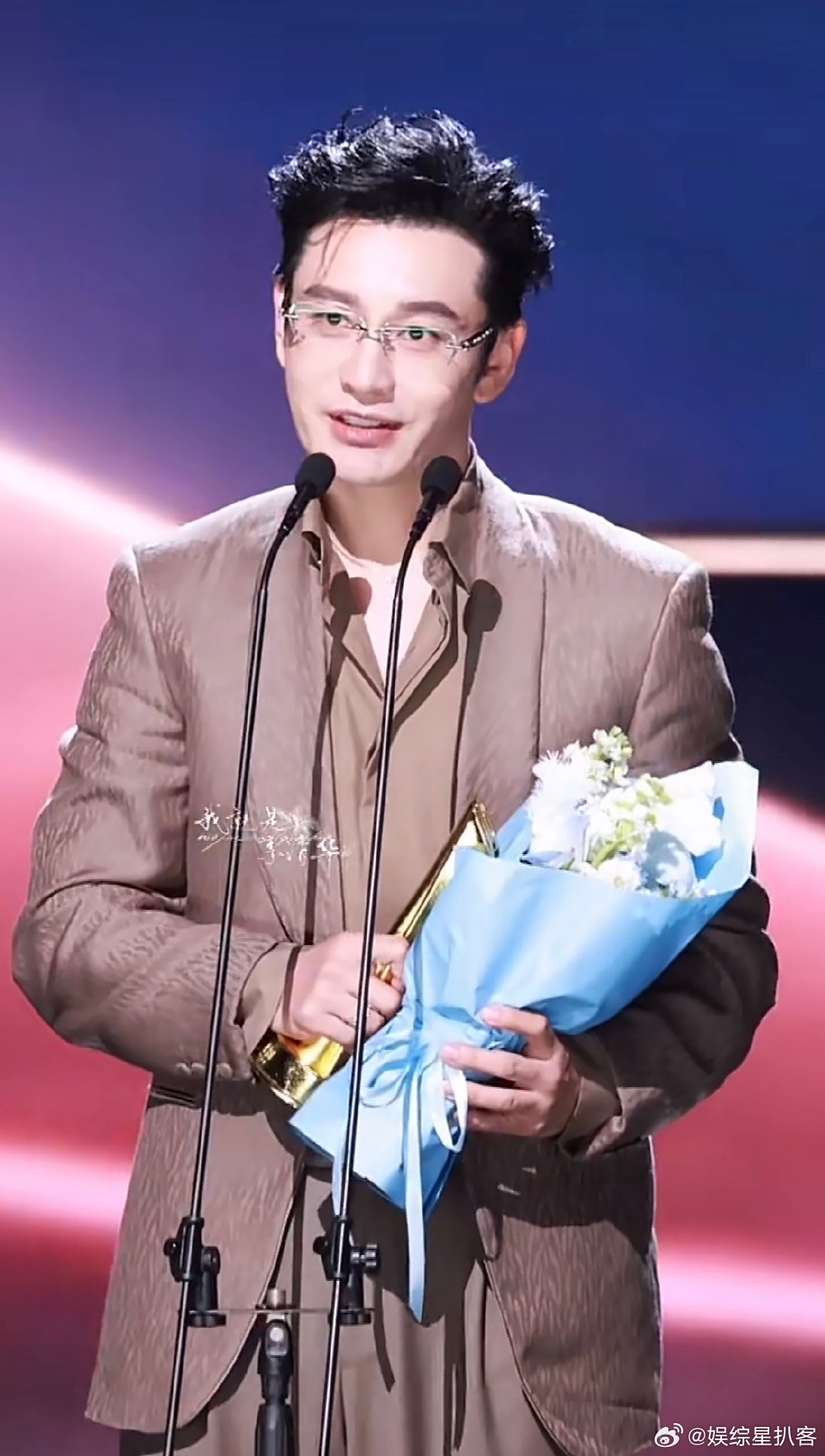 黄晓明说我不能糟蹋白日提灯黄晓明没演白日提灯的原因黄晓明亲自在线卖力宣传新剧，还